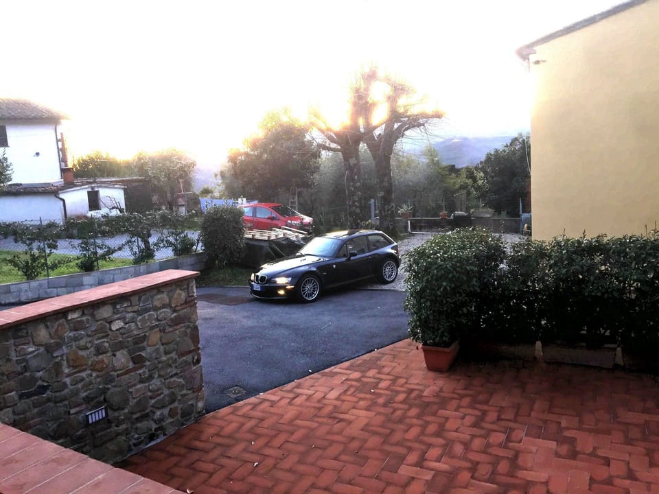 Sky, Property, Vehicle, Car, Home, Morning, House, Residential Area, Tree, Luxury Vehicle