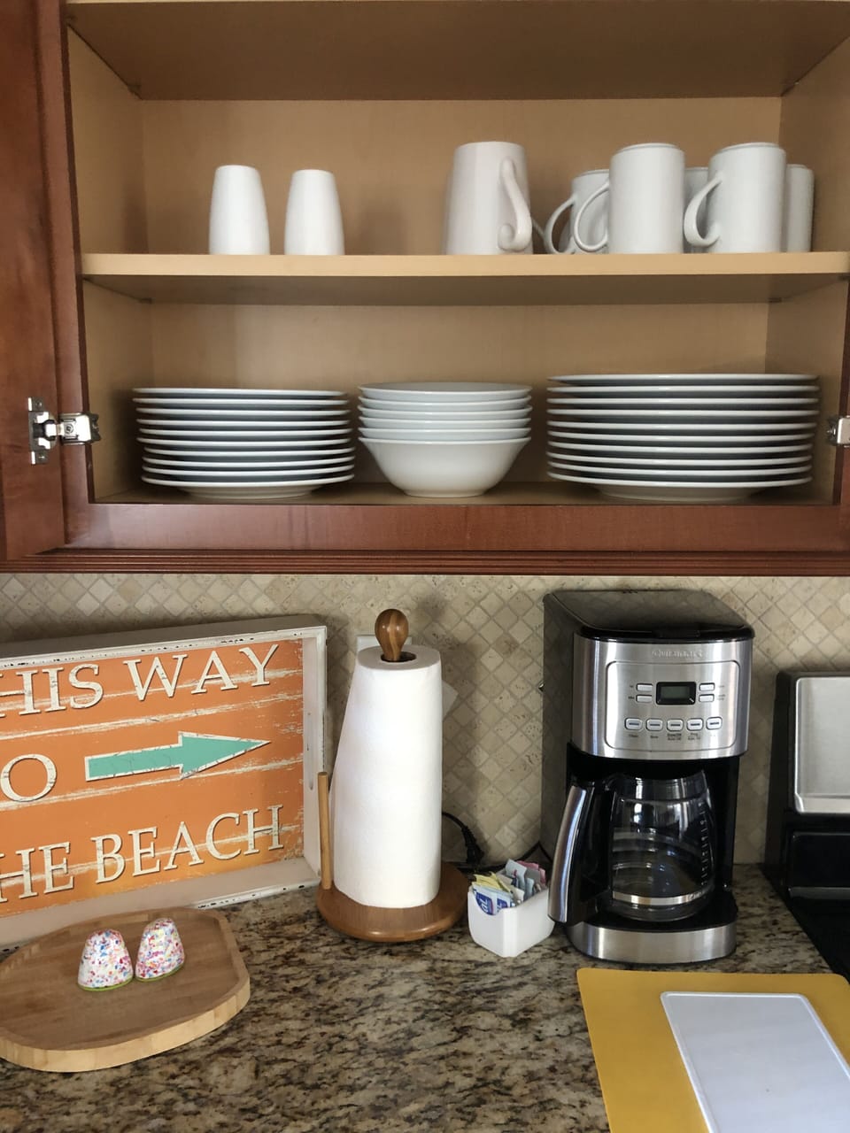 Dining service for 6+, Drip coffee maker and grinder