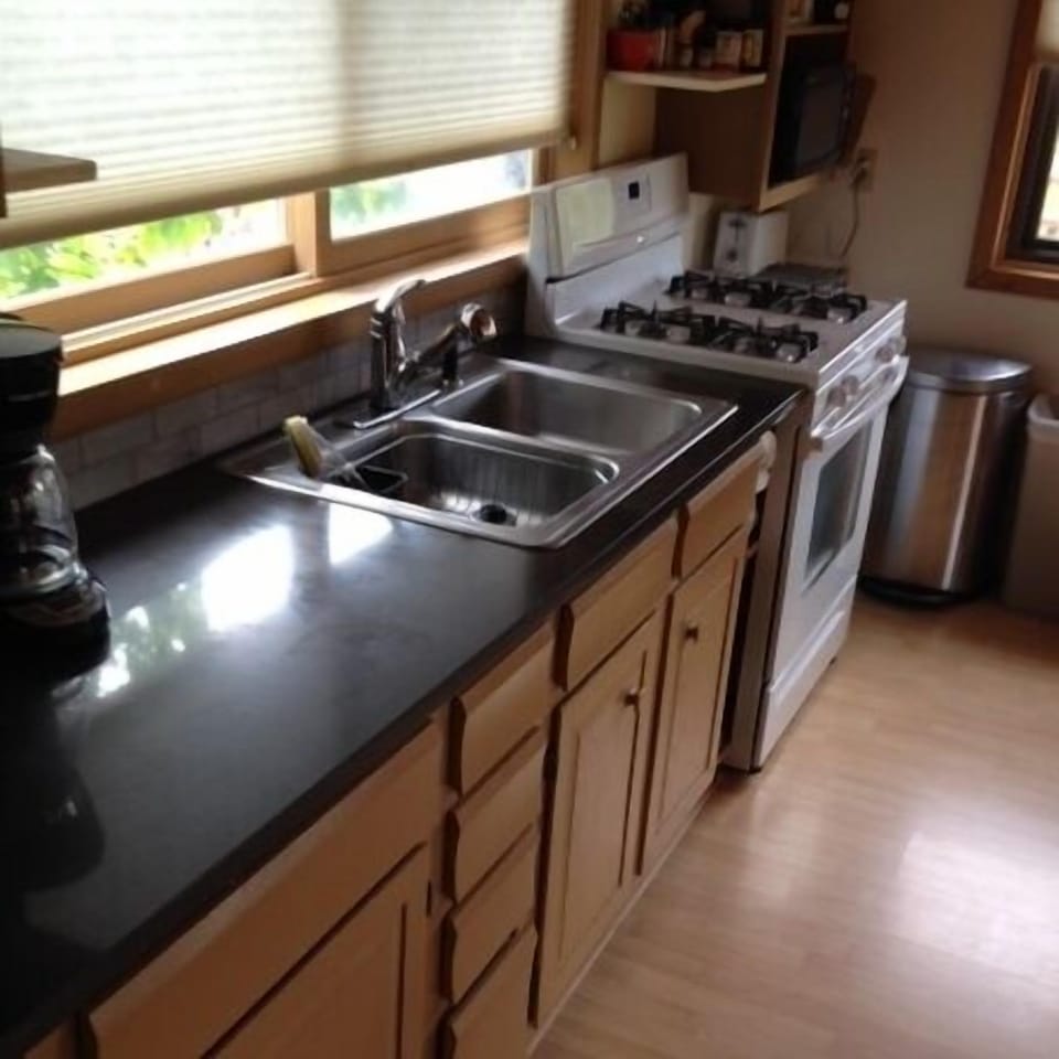 Ceaser Stone counter in the kitchen area