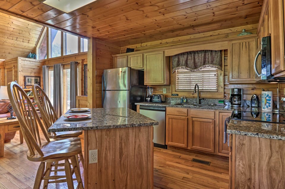 Kitchen | Main Level | Cooking Basics | Drip Coffee Maker | Toaster | Blender