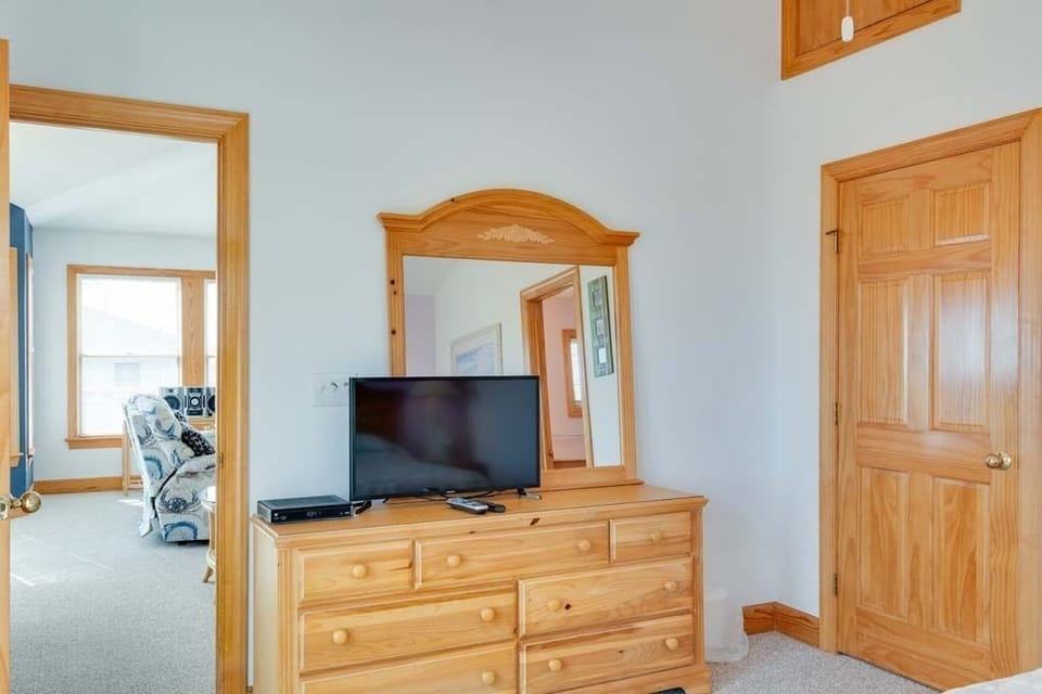 SN40:  Dream Weaver | Top Level Bedroom 6