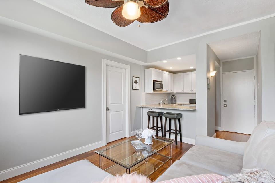 Living Room,  Breakfast Bar, and Kitchen