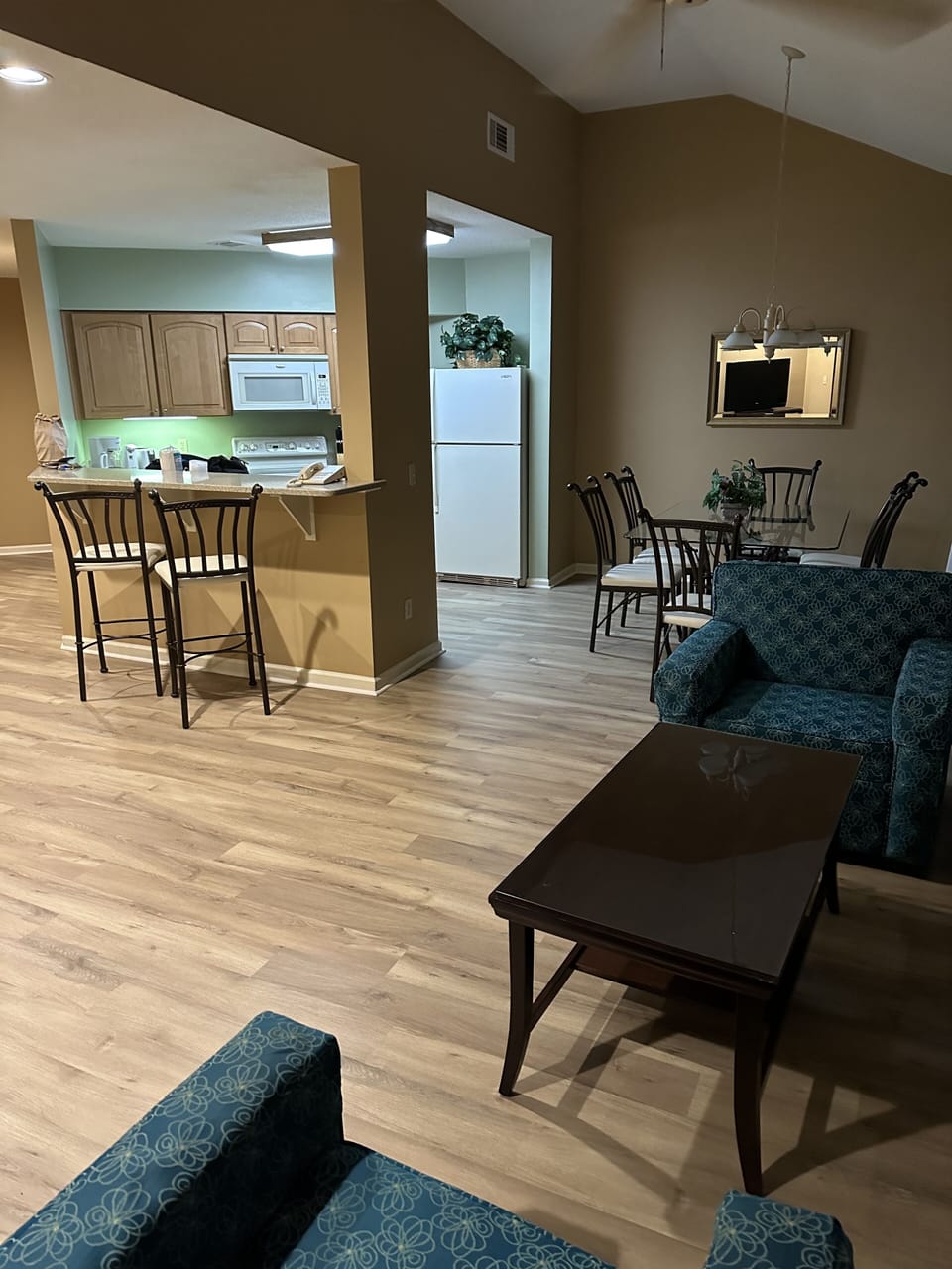 New floors Jan 2023