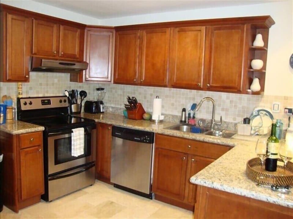 Fully equipped Gourmet Kitchen