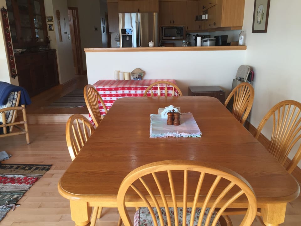 view to kitchen