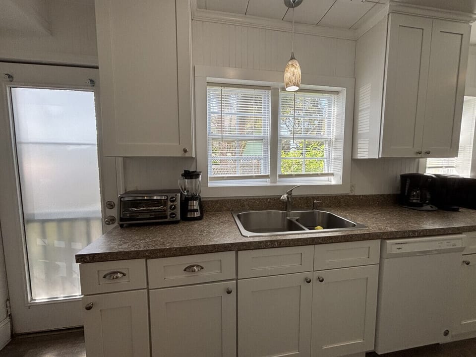 Bright Kitchen