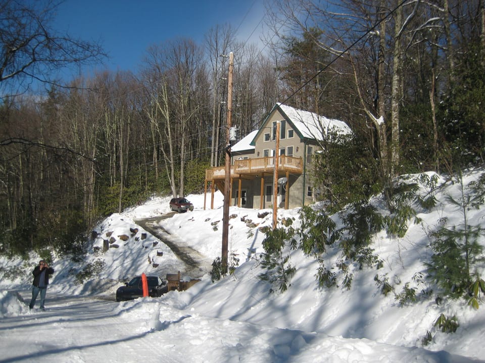 HOUSE VIEW AFTER A SNOWY DAY