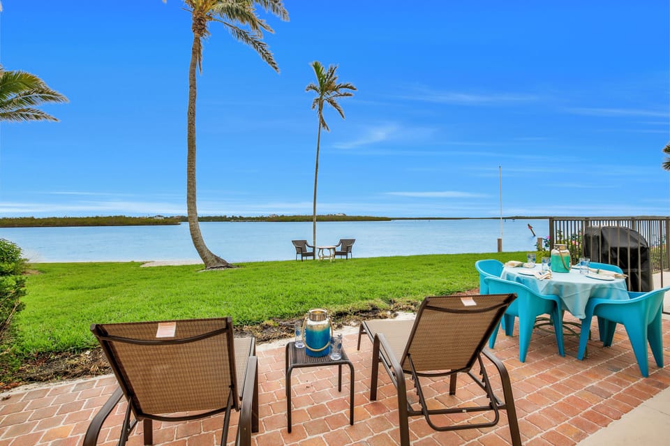 Single family home on Caxambas Bay with rare unobstructed views!