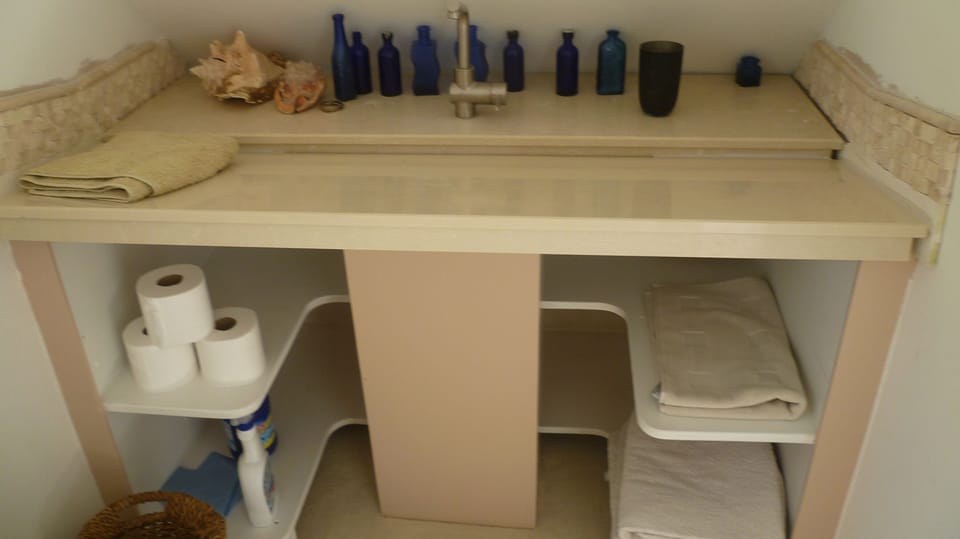 Quirky sink