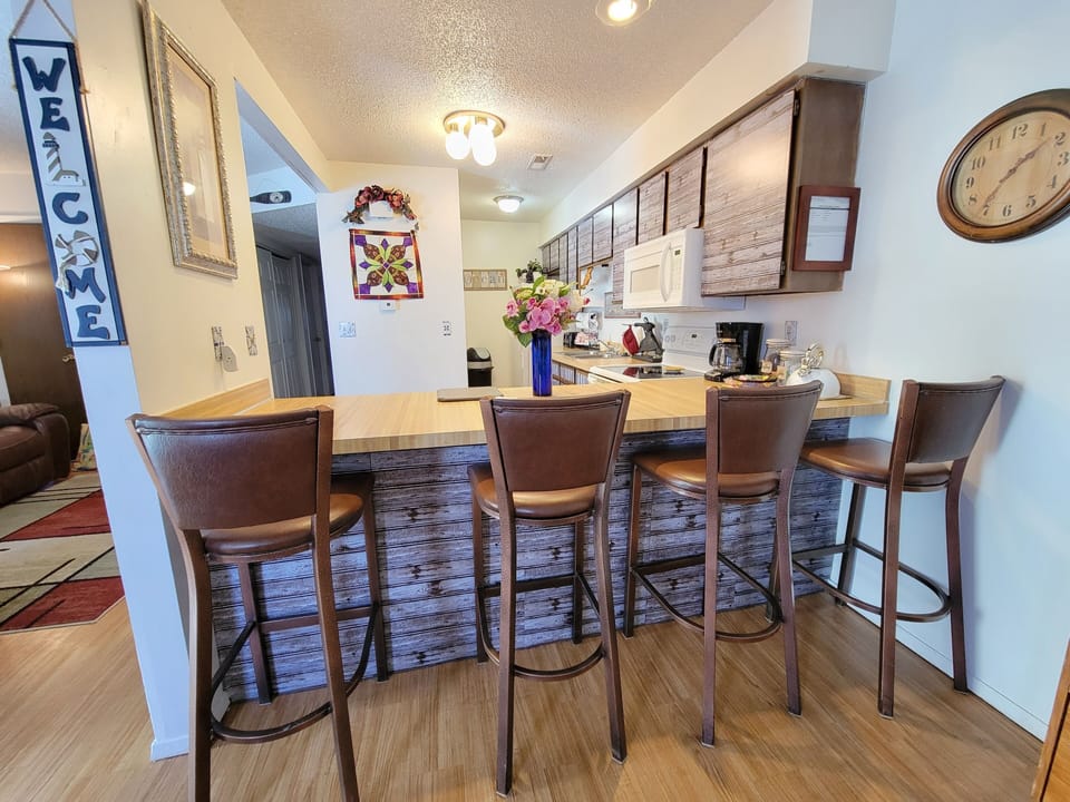bar seating 