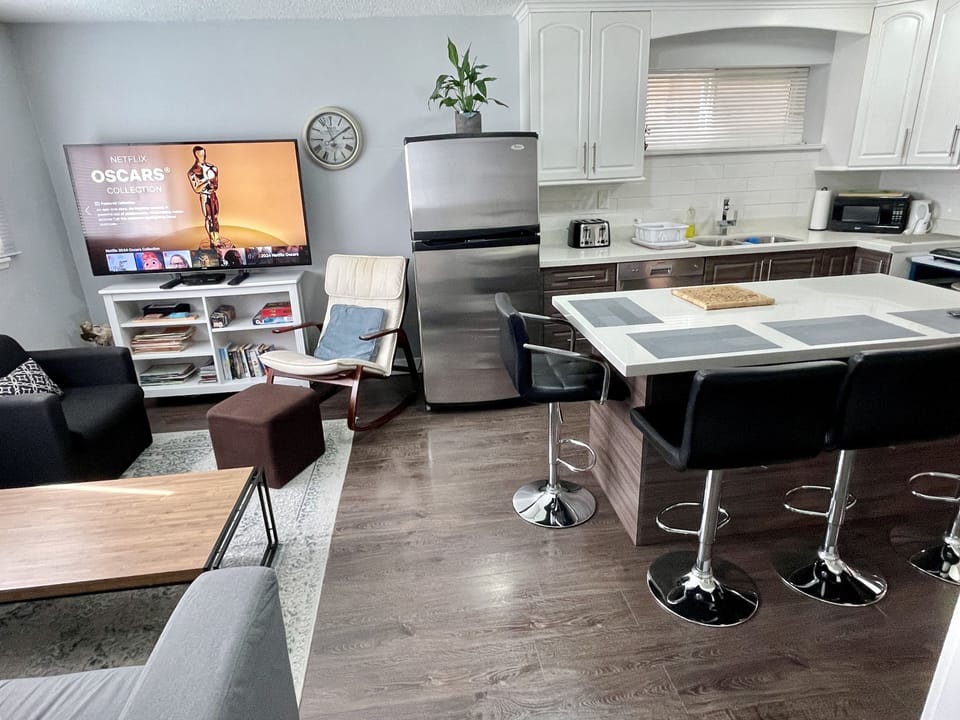 Living room/kitchen