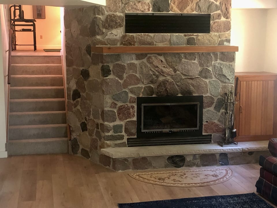 Lower living area