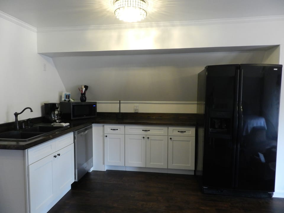 Open Kitchenette ~ Everything but the Stove ~ Induction Eye with Compatible Pans