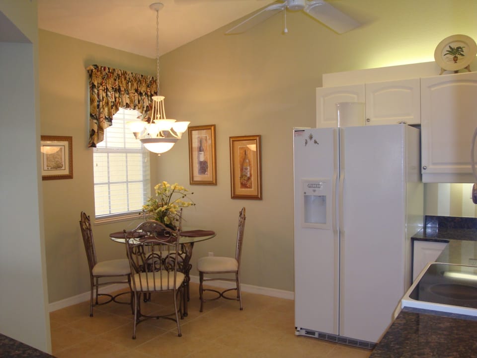 Casual dining in kitchen