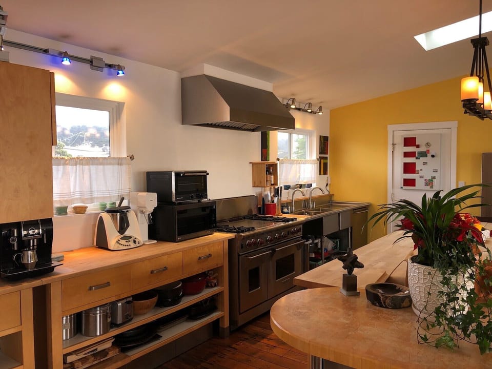 Kitchen with all amenities. 