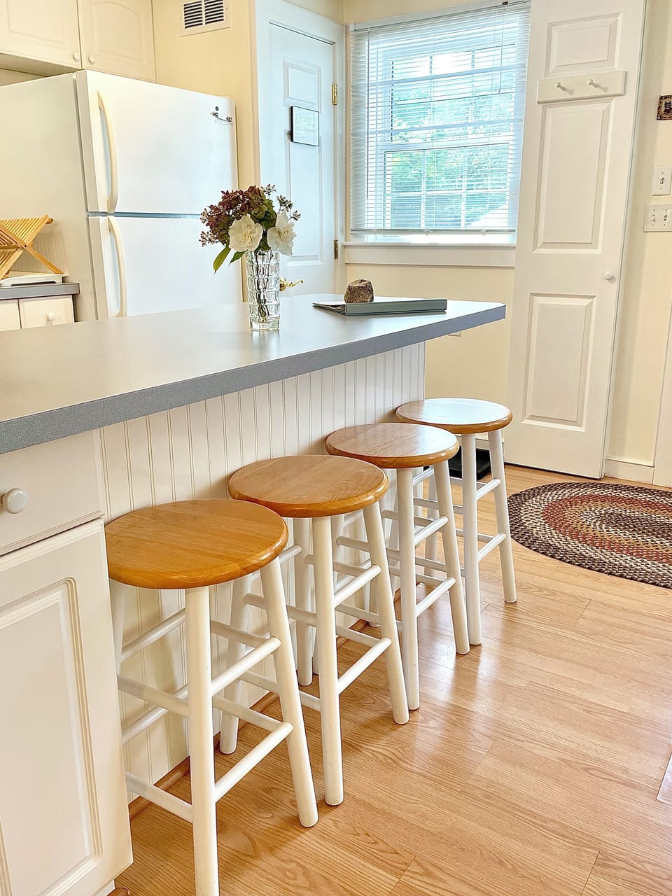 Extra seating and ample counter space in the kitchen.