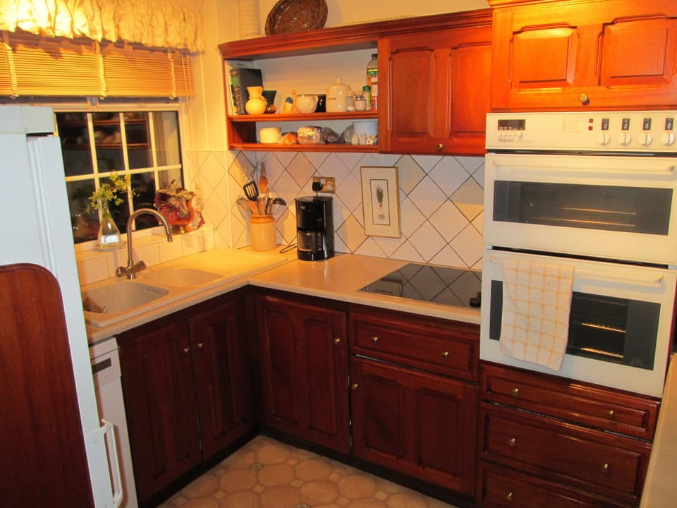 Fully equipped Kitchen beside dining area