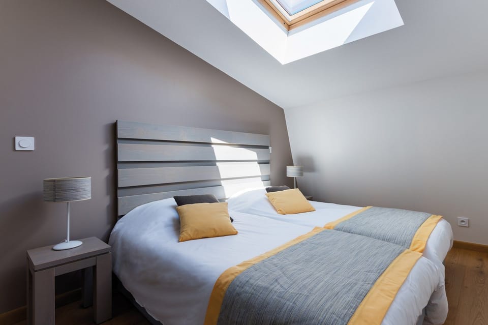 Drift to sleep in the 2 Single beds or Double sofa bed - let us know what you prefer!