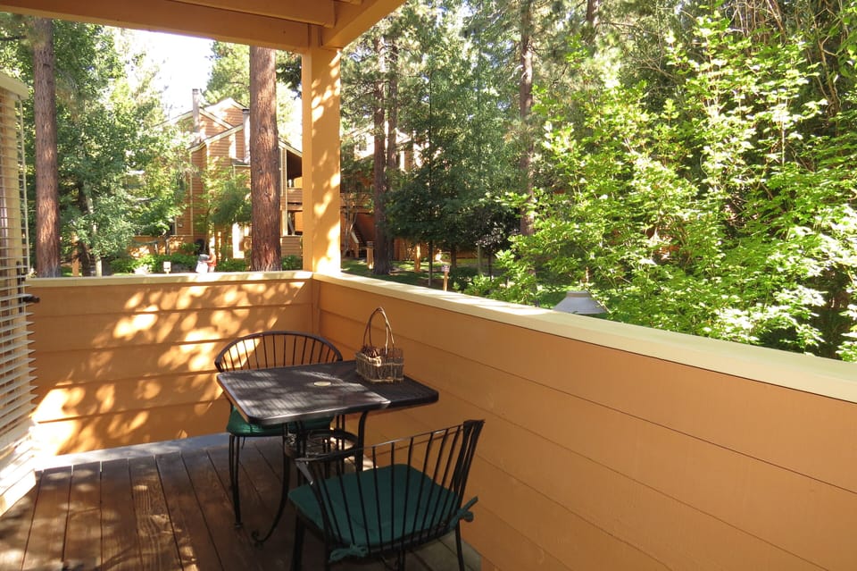 Relax on two balconies/decks