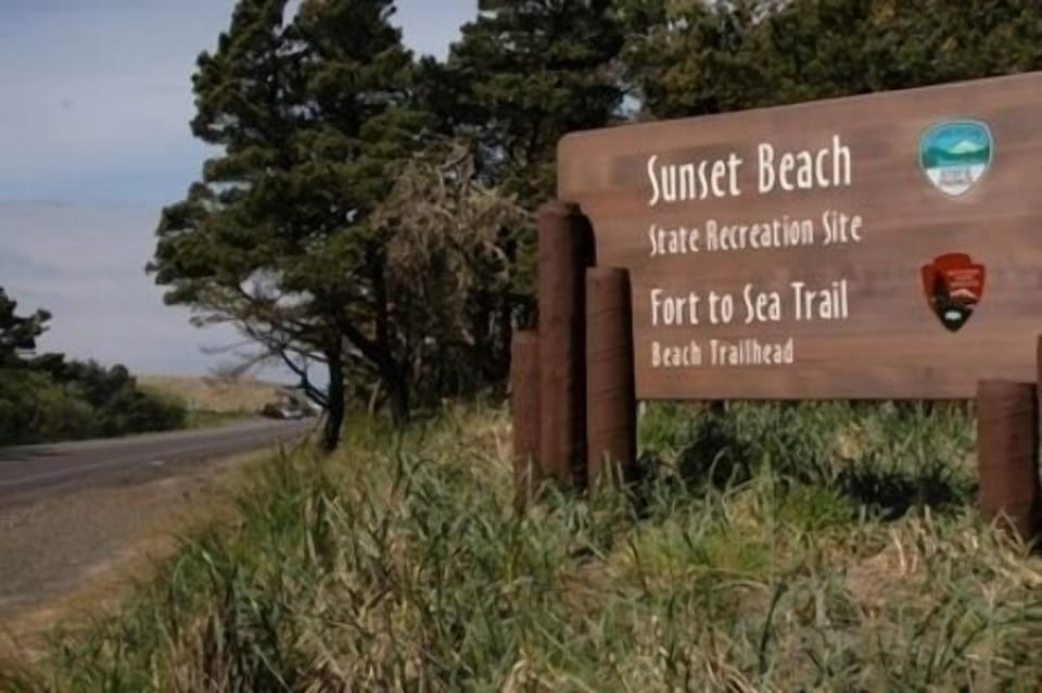 Sunset Beach trailhead. Part of the 6.5 mile Fort to Sea hiking trail.