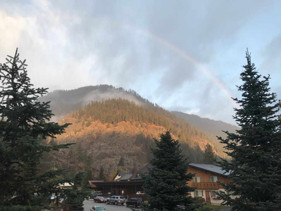 Rainbow peaks