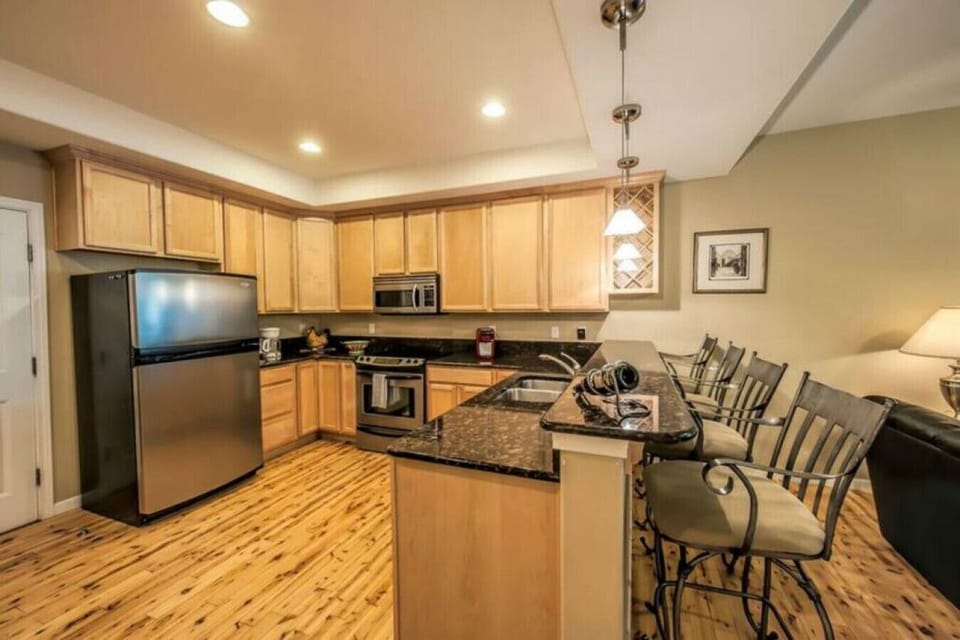 Main floor kitchen