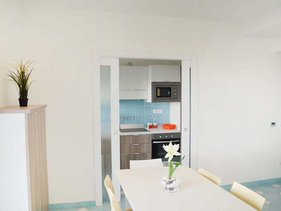 White, Room, Property, House, Interior Design, Furniture, Building, Turquoise, Home, Architecture