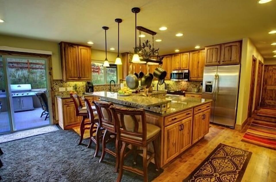 Main level kitchen. Any chef's dream!!!