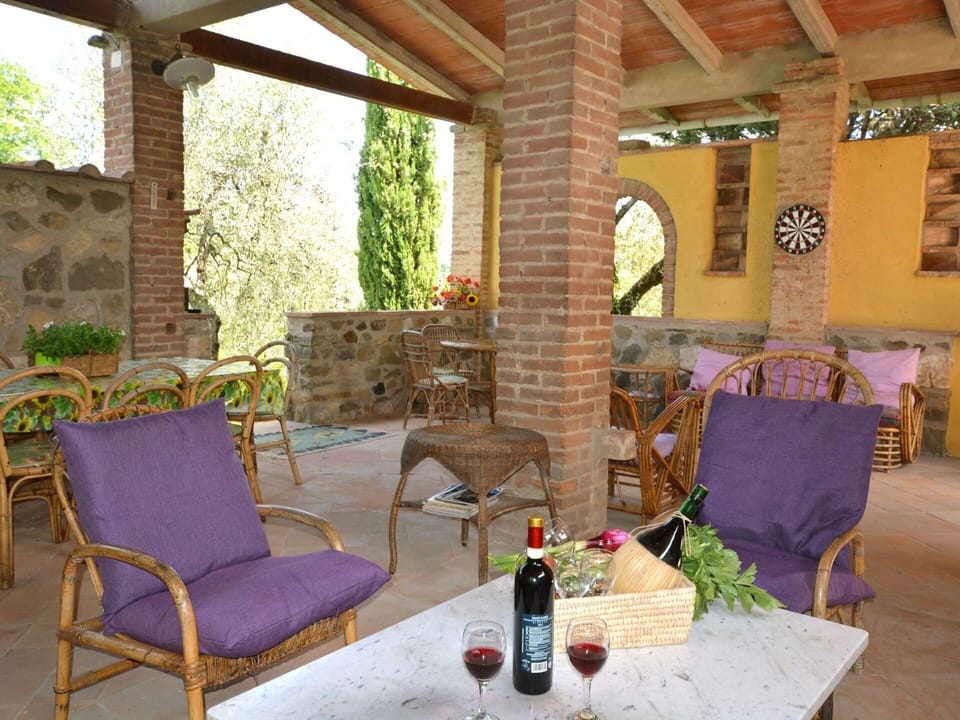 Room, Property, Building, Interior Design, Furniture, House, Patio, Living Room, Home, Table