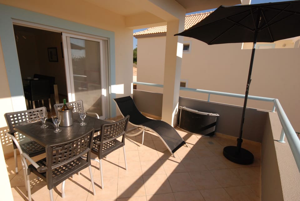 Front Terrace off Living Room