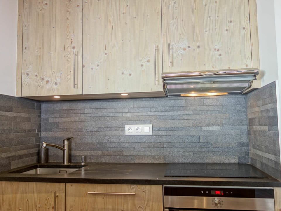 Cabinetry, Kitchen Sink, Countertop, Sink, Wood, Tap, Kitchen, Wood Stain, Line, Floor