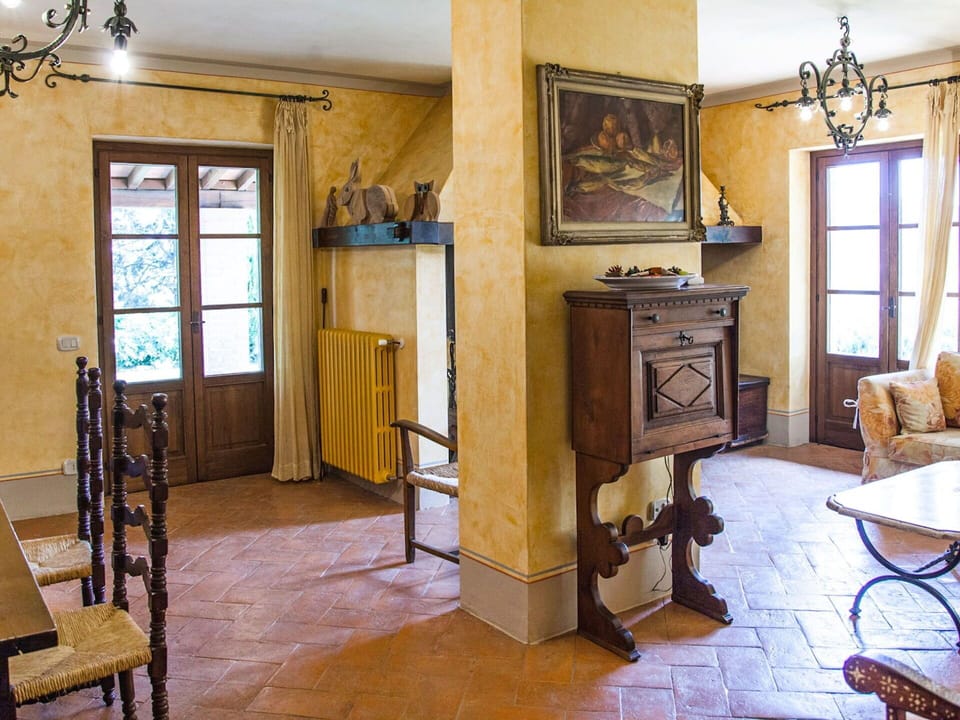 Room, Property, Furniture, Interior Design, Building, House, Floor, Wall, Living Room, Architecture