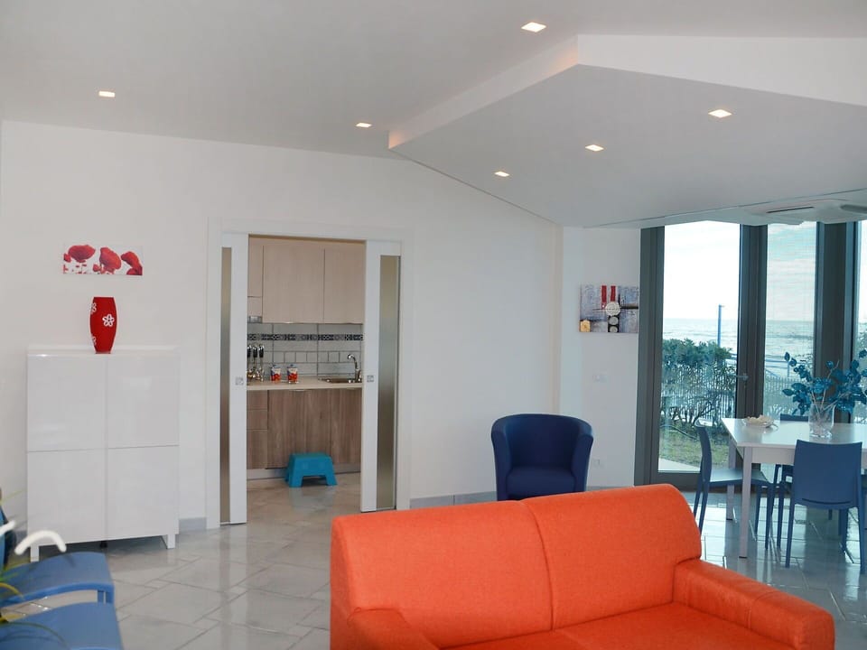 Room, Property, Interior Design, Building, Ceiling, Furniture, House, Floor, Wall, Waiting Room