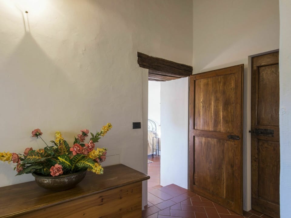 Flower, Plant, Property, Building, Flowerpot, Houseplant, Cabinetry, Wood, Interior Design, Door