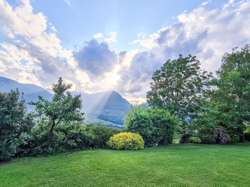 Green, Nature, Grass, Natural Environment, Natural Landscape, Hill, Landscape, Grassland, Summer, Ecoregion