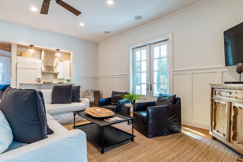 First Floor: Living Area