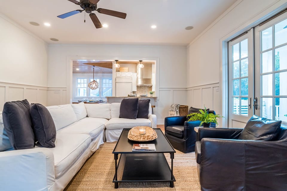 First Floor: Living Area