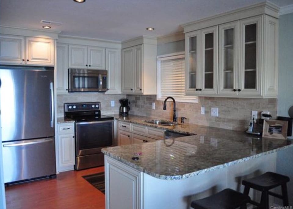 Fully-equipped kitchen