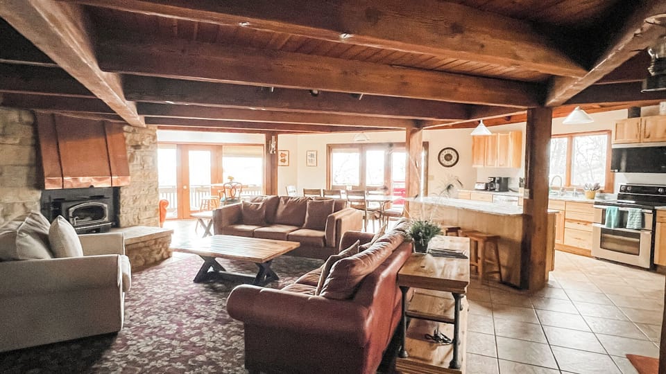 Brixen Ivy Ranch Octagon House 