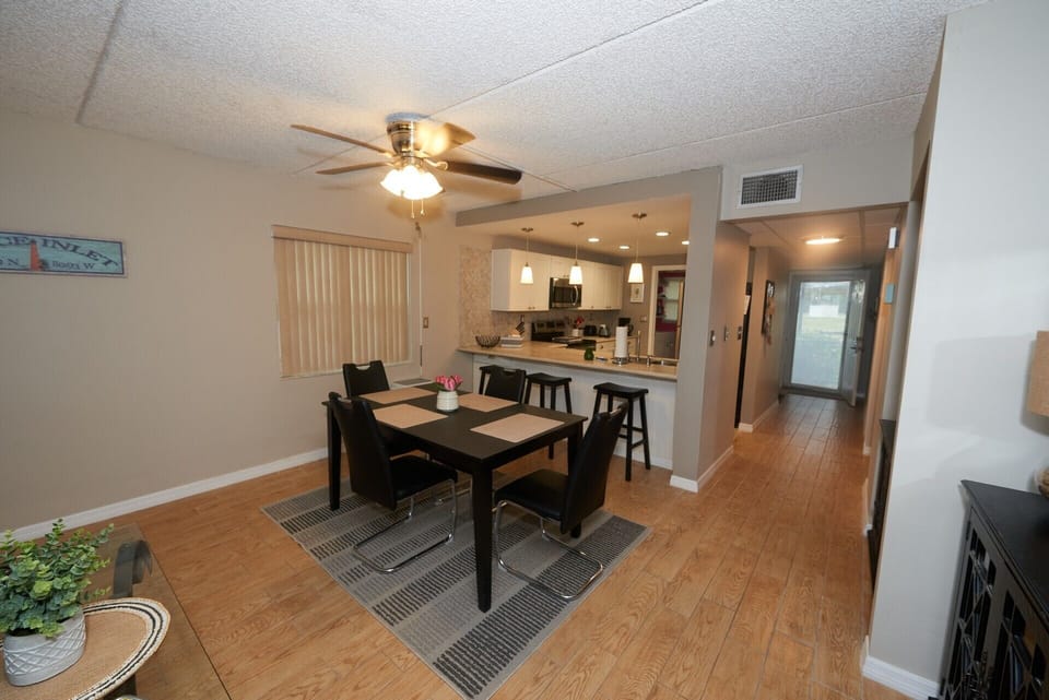 Kitchen and dining area
