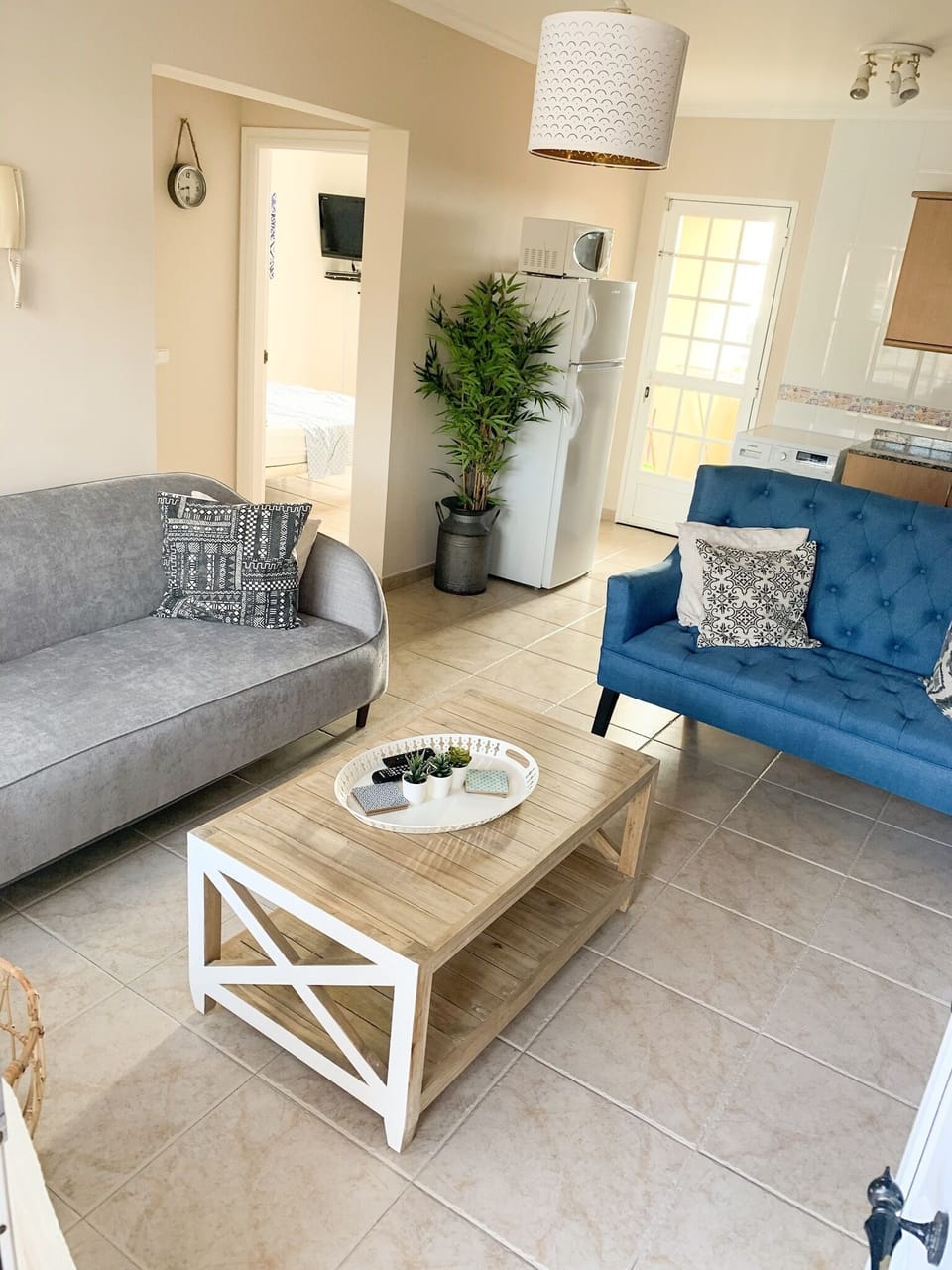 Lounge with TV, SKY and WiFi