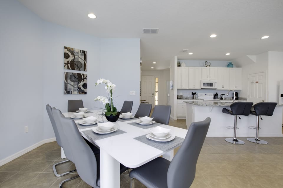 Dining or working area