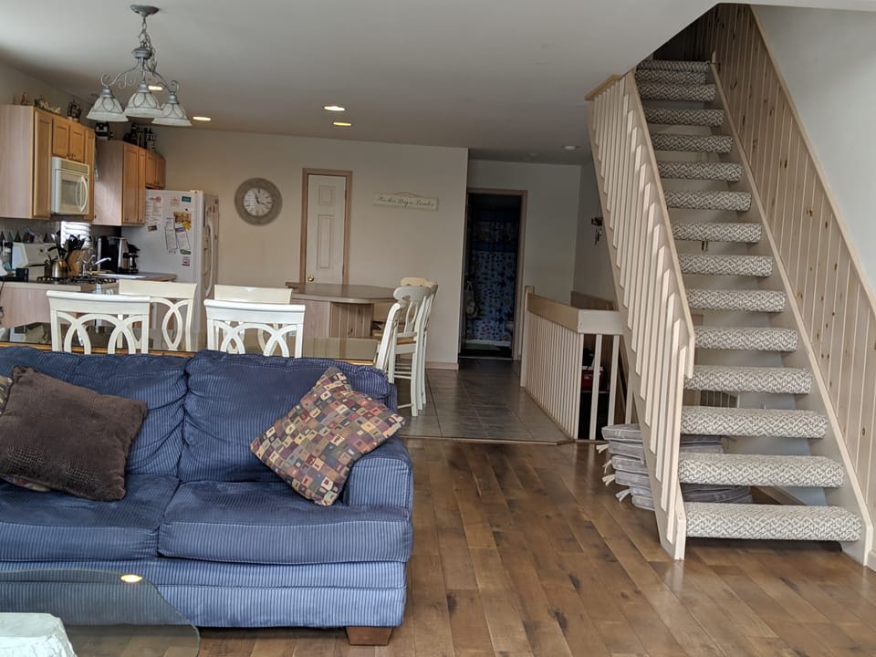 The level above is the Master Bedroom and a bed with 2 twins.