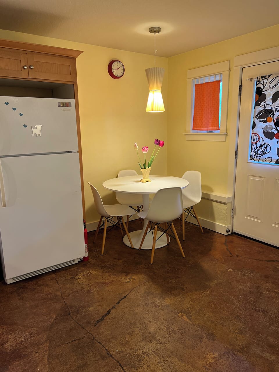 Table chairs, highchair available (toys too)