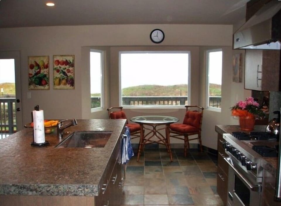 Kitchen and Nook