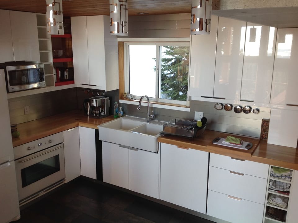 Suite A kitchen