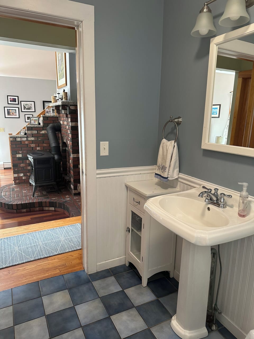 1/2 bath with laundry