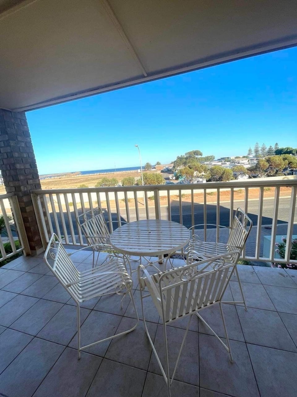 Front balcony overlooking North Beach