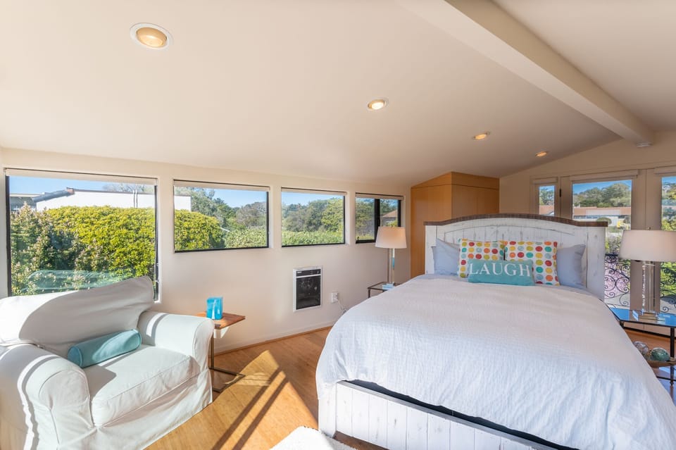 Guest house queen bedroom! Half bath