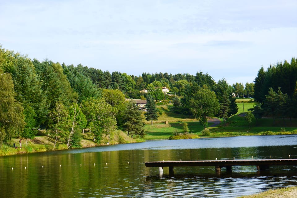 Swimming/Fishing Lake in Champagnac-le-Vieux